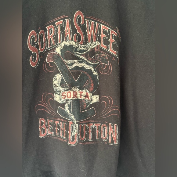 Wrangler women’s long sleeve crop top. XL. Beth Dutton - Picture 2 of 6